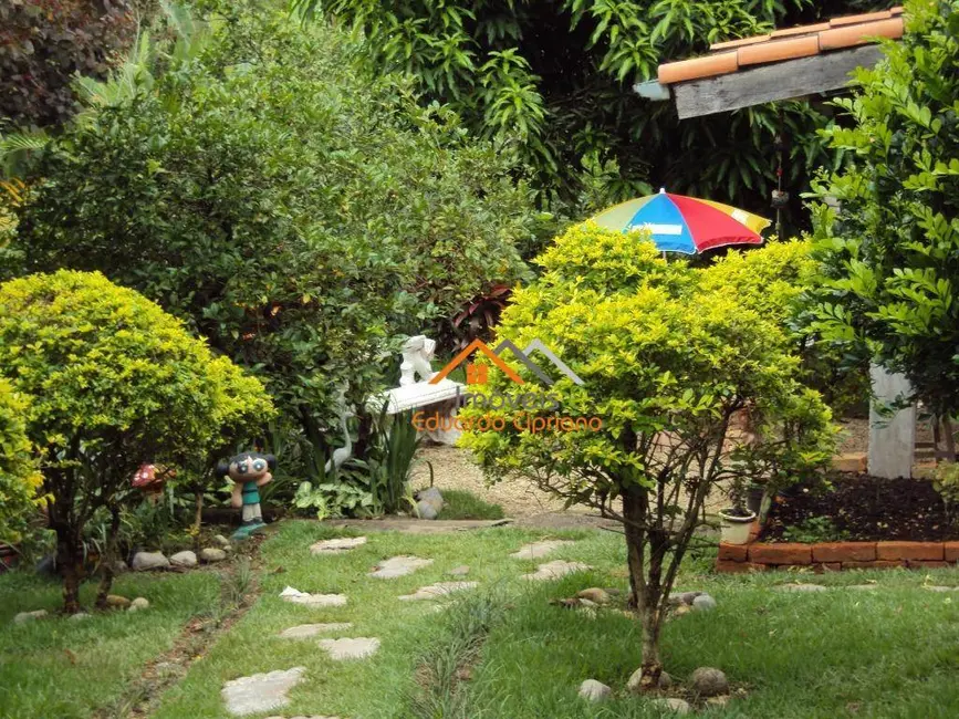 Chácara com 2 quartos à venda, 1914m2 em Vila Expedicionários Cruzeirenses, Cruzeiro - SP - imagem 2 Foto 2 de Chácara com 2 quartos à venda, 1914m2 em Vila Expedicionários Cruzeirenses, Cruzeiro - SP