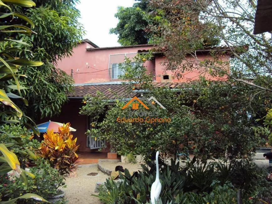 Chácara com 2 quartos à venda, 1914m2 em Vila Expedicionários Cruzeirenses, Cruzeiro - SP - imagem 8 Foto 8 de Chácara com 2 quartos à venda, 1914m2 em Vila Expedicionários Cruzeirenses, Cruzeiro - SP