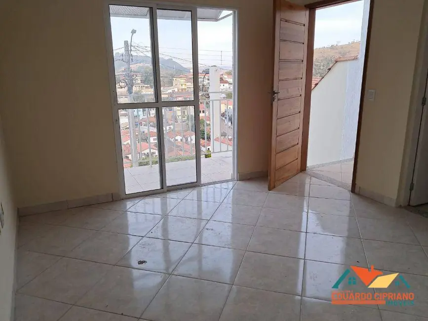 Casa com 2 quartos para alugar, 250m2 em Paraibuna - SP - imagem 7 Foto 7 de Casa com 2 quartos para alugar, 250m2 em Paraibuna - SP