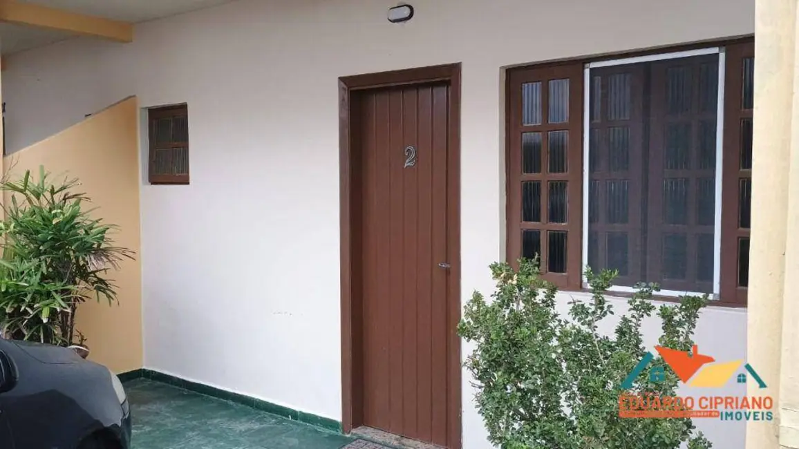 Foto 1 de Casa de Condomínio com 1 quarto à venda, 50m2 em Massaguaçu, Caraguatatuba - SP