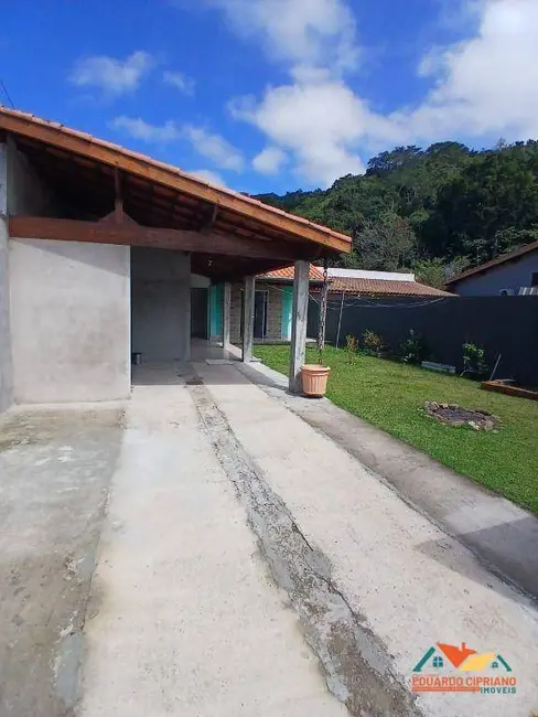 Foto 2 de Casa com 4 quartos à venda, 300m2 em Jardim do Sol, Caraguatatuba - SP