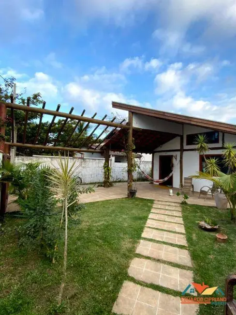 Casa com 3 quartos à venda, 360m2 em Recanto Som do Mar, Caraguatatuba - SP - imagem 3 Foto 3 de Casa com 3 quartos à venda, 360m2 em Recanto Som do Mar, Caraguatatuba - SP