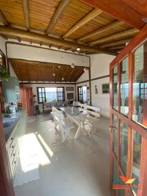 Casa com 3 quartos à venda, 360m2 em Recanto Som do Mar, Caraguatatuba - SP - imagem 8 Foto 8 de Casa com 3 quartos à venda, 360m2 em Recanto Som do Mar, Caraguatatuba - SP