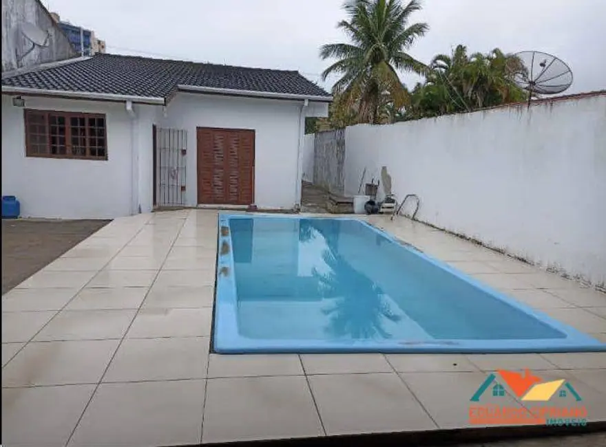 Foto 2 de Casa com 2 quartos à venda, 300m2 em Martim de Sá, Caraguatatuba - SP