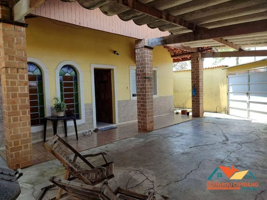 Foto 2 de Casa com 3 quartos à venda, 282m2 em Jardim Jaqueira, Caraguatatuba - SP