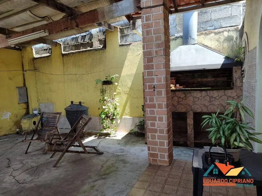 Foto 5 de Casa com 3 quartos à venda, 282m2 em Jardim Jaqueira, Caraguatatuba - SP