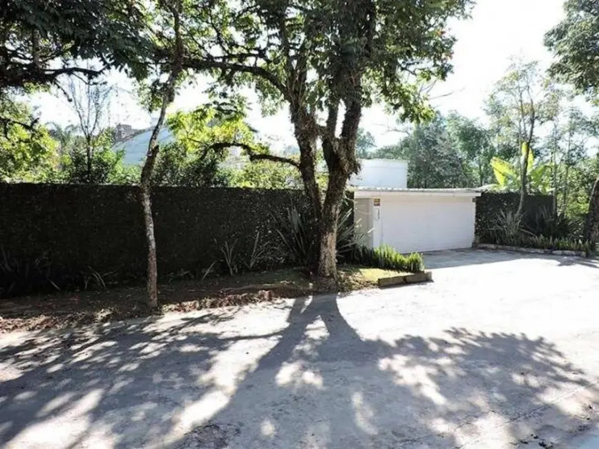 Casa de Condomínio com 5 quartos à venda em Chácara de La Rocca, Carapicuiba - SP - imagem 2 Foto 2 de Casa de Condomínio com 5 quartos à venda em Chácara de La Rocca, Carapicuiba - SP