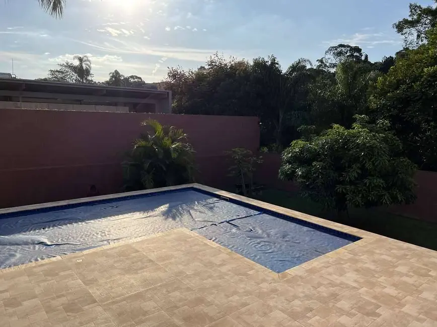 Foto 5 de Casa de Condomínio com 4 quartos à venda, 1296m2 em Chácara de La Rocca, Carapicuiba - SP