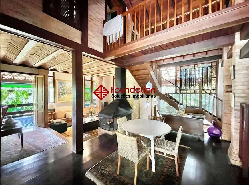 Casa com 3 quartos à venda, 3316m2 em Chácara Santa Lúcia dos Ypes, Carapicuiba - SP - imagem 5 Foto 5 de Casa com 3 quartos à venda, 3316m2 em Chácara Santa Lúcia dos Ypes, Carapicuiba - SP