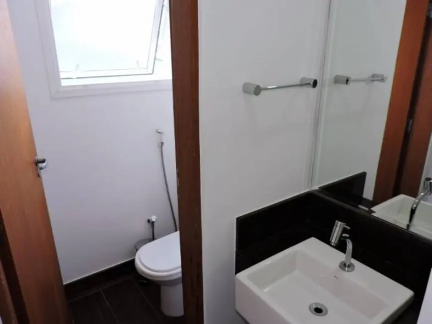 Foto 9 de Casa de Condomínio com 4 quartos à venda em Golf Gardens, Carapicuiba - SP