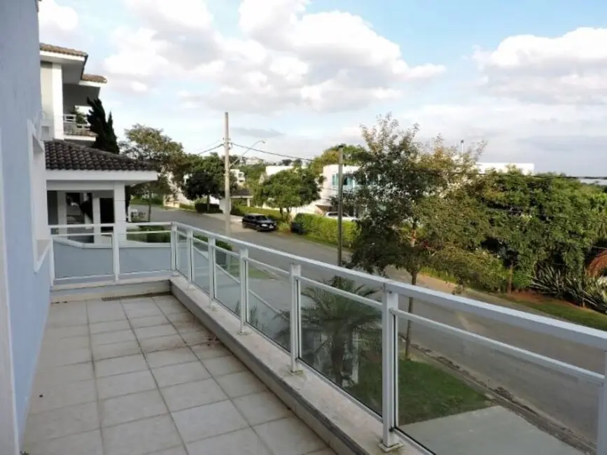 Foto 8 de Casa de Condomínio com 4 quartos à venda em Golf Gardens, Carapicuiba - SP