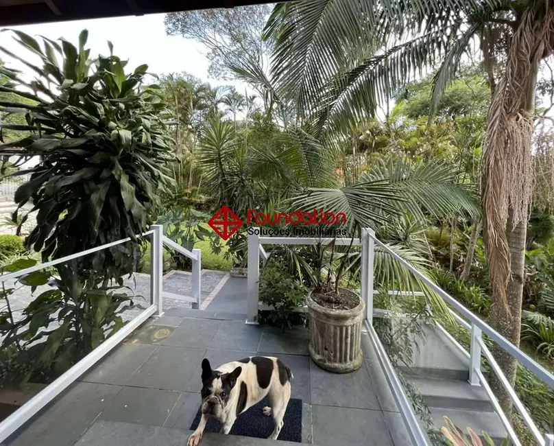 Foto 9 de Casa de Condomínio com 5 quartos à venda em Chácara Granja Velha, Carapicuiba - SP