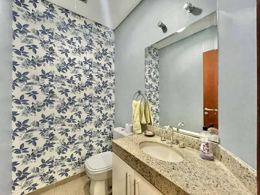 Foto 9 de Casa de Condomínio com 6 quartos à venda em Golf Gardens, Carapicuiba - SP