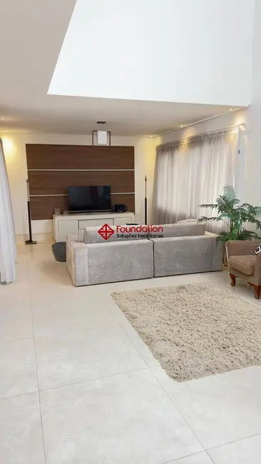 Foto 4 de Casa de Condomínio com 4 quartos à venda em Bosque do Vianna, Cotia - SP