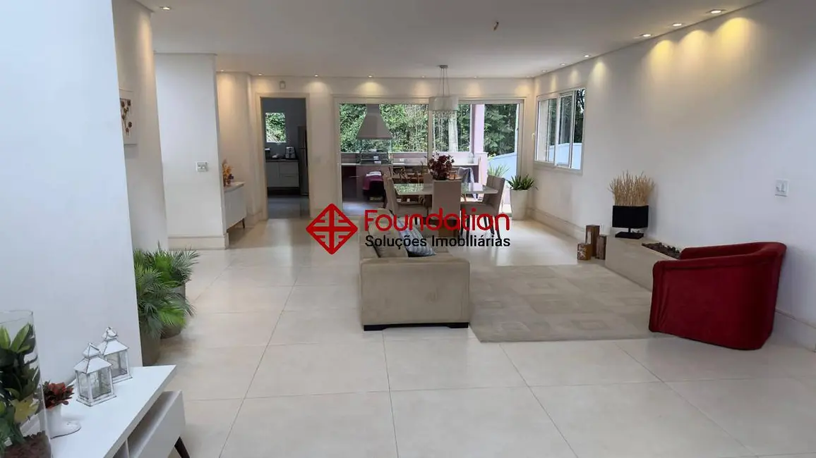 Foto 7 de Casa de Condomínio com 4 quartos à venda em Bosque do Vianna, Cotia - SP