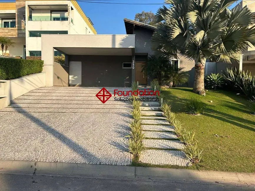 Foto 2 de Casa de Condomínio com 3 quartos à venda, 560m2 em Jardim do Golf I, Jandira - SP