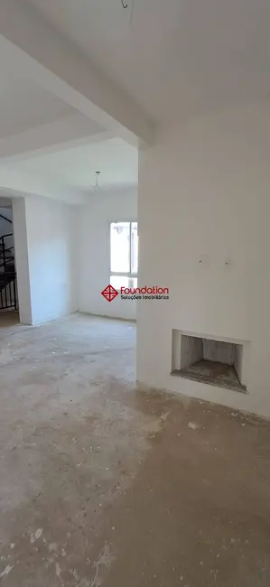 Foto 3 de Casa de Condomínio com 3 quartos à venda, 300m2 em Jardim da Glória, Cotia - SP