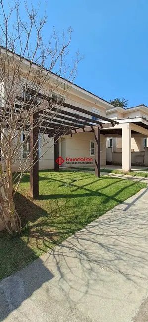 Foto 1 de Casa de Condomínio com 3 quartos à venda, 300m2 em Jardim da Glória, Cotia - SP