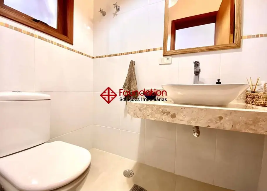 Foto 7 de Casa de Condomínio com 4 quartos à venda, 338m2 em Moinho Velho, Cotia - SP