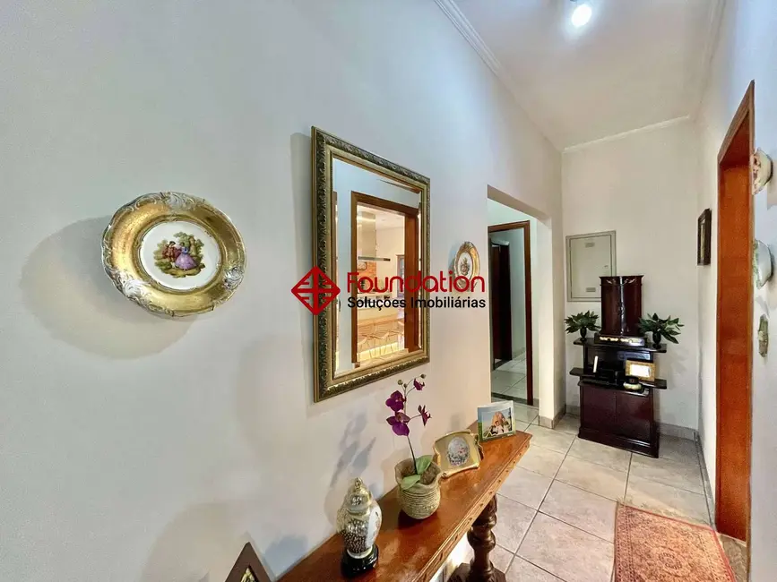 Casa de Condomínio com 3 quartos à venda, 1440m2 em Chácara dos Lagos, Carapicuiba - SP - imagem 7 Foto 7 de Casa de Condomínio com 3 quartos à venda, 1440m2 em Chácara dos Lagos, Carapicuiba - SP