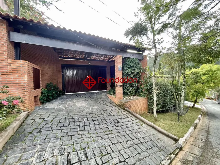 Casa de Condomínio com 3 quartos à venda, 1440m2 em Chácara dos Lagos, Carapicuiba - SP - imagem 3 Foto 3 de Casa de Condomínio com 3 quartos à venda, 1440m2 em Chácara dos Lagos, Carapicuiba - SP