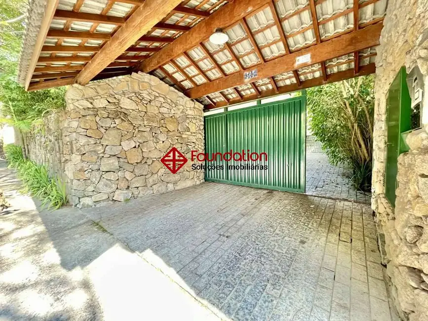 Foto 4 de Casa com 5 quartos à venda e para alugar, 2530m2 em Vila Santo Antônio, Cotia - SP