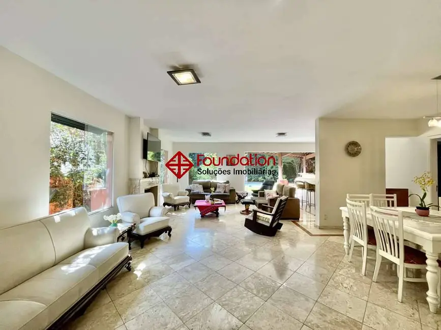 Casa de Condomínio com 4 quartos à venda, 384m2 em São Paulo II, Cotia - SP - imagem 9 Foto 9 de Casa de Condomínio com 4 quartos à venda, 384m2 em São Paulo II, Cotia - SP