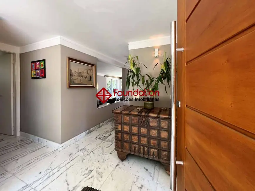 Casa de Condomínio com 4 quartos à venda, 1398m2 em Altos de São Fernando, Jandira - SP - imagem 6 Foto 6 de Casa de Condomínio com 4 quartos à venda, 1398m2 em Altos de São Fernando, Jandira - SP