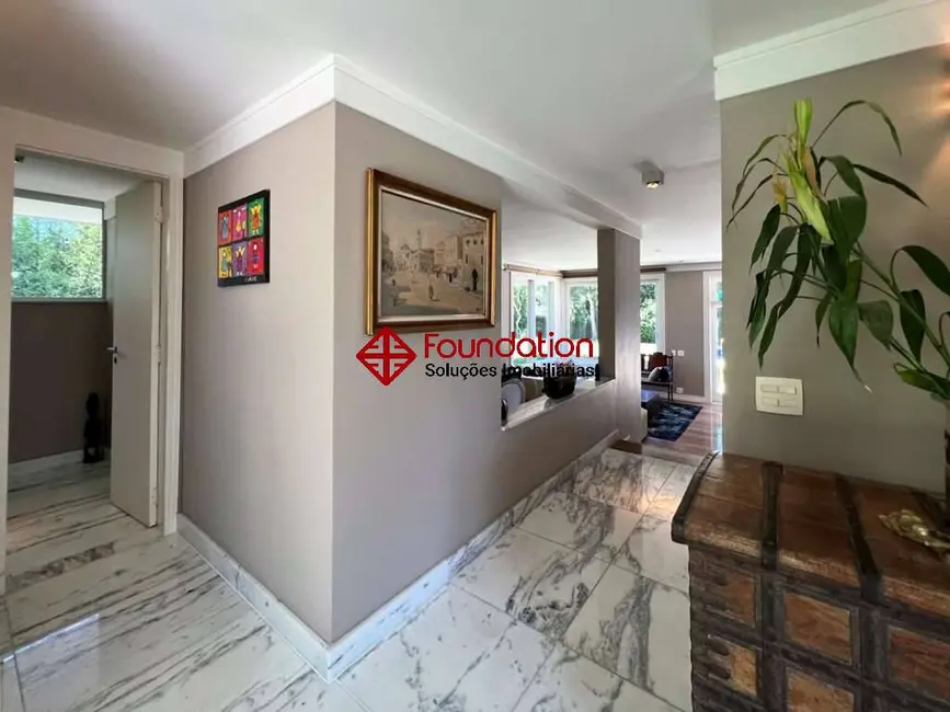 Casa de Condomínio com 4 quartos à venda, 1398m2 em Altos de São Fernando, Jandira - SP - imagem 9 Foto 9 de Casa de Condomínio com 4 quartos à venda, 1398m2 em Altos de São Fernando, Jandira - SP