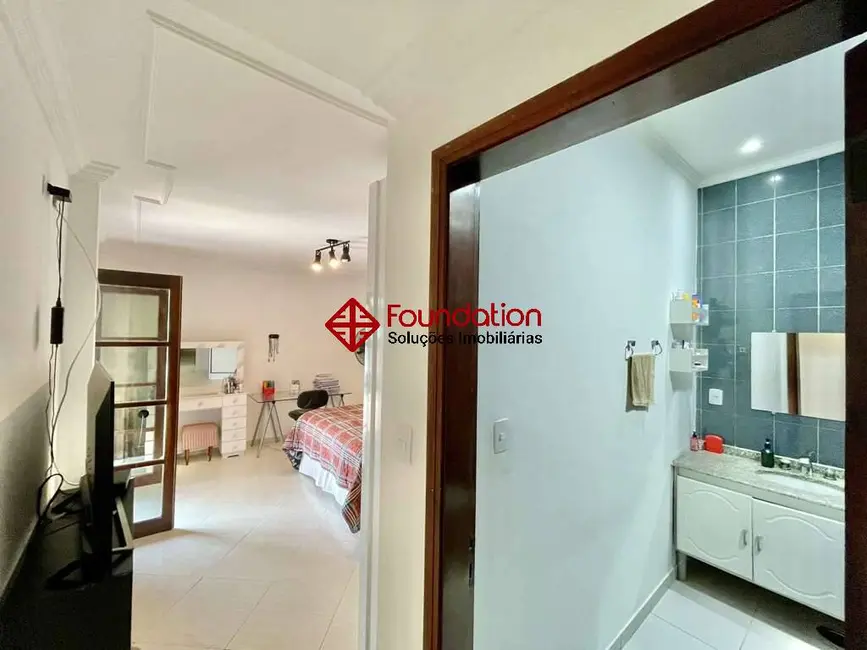 Casa de Condomínio com 3 quartos à venda, 477m2 em Vila Appia Antica, Carapicuiba - SP - imagem 9 Foto 9 de Casa de Condomínio com 3 quartos à venda, 477m2 em Vila Appia Antica, Carapicuiba - SP