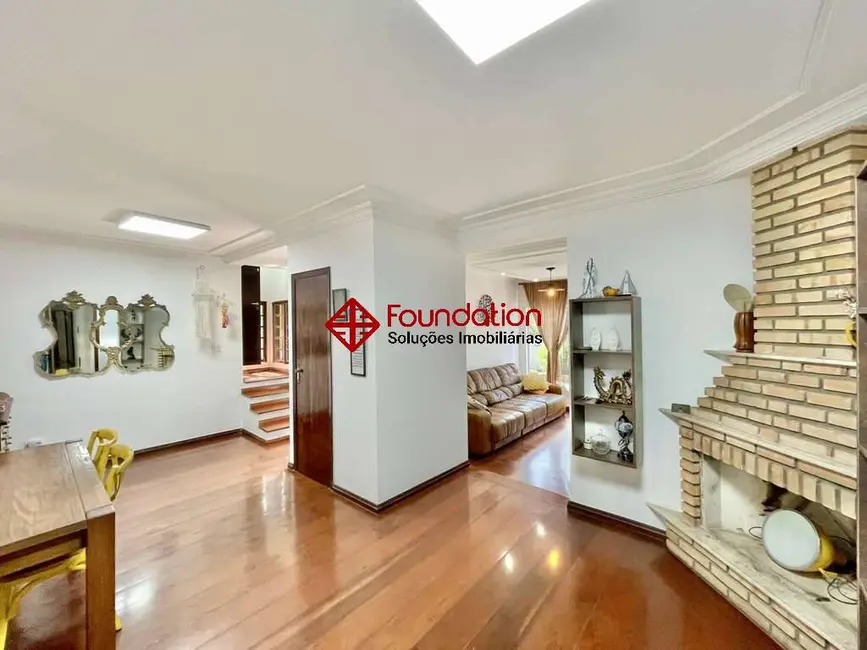 Casa de Condomínio com 3 quartos à venda, 477m2 em Vila Appia Antica, Carapicuiba - SP - imagem 6 Foto 6 de Casa de Condomínio com 3 quartos à venda, 477m2 em Vila Appia Antica, Carapicuiba - SP