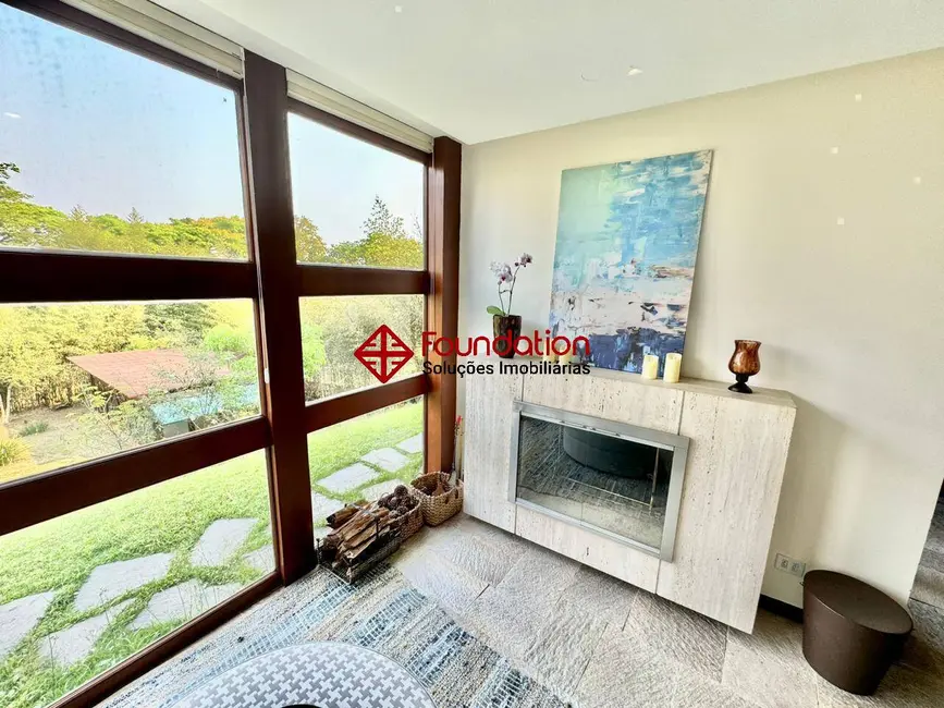 Casa de Condomínio com 6 quartos à venda, 1876m2 em Altos de São Fernando, Jandira - SP - imagem 3 Foto 3 de Casa de Condomínio com 6 quartos à venda, 1876m2 em Altos de São Fernando, Jandira - SP