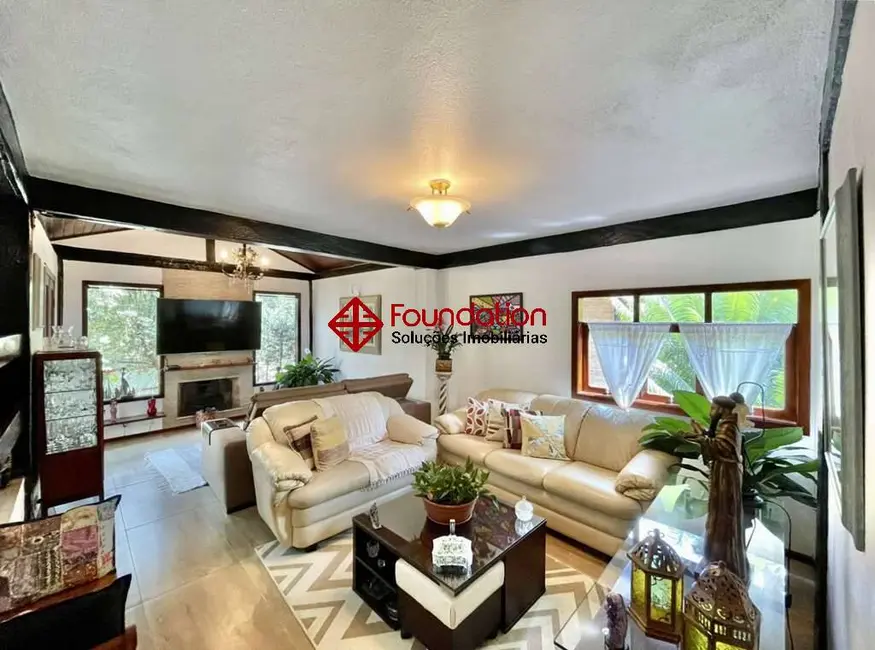 Foto 6 de Casa de Condomínio com 3 quartos à venda, 344m2 em Chácara Santa Lúcia, Carapicuiba - SP