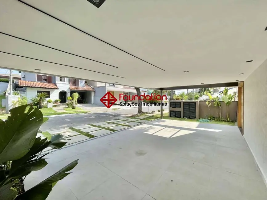 Casa de Condomínio com 4 quartos à venda e para alugar, 363m2 em São Paulo II, Cotia - SP - imagem 8 Foto 8 de Casa de Condomínio com 4 quartos à venda e para alugar, 363m2 em São Paulo II, Cotia - SP