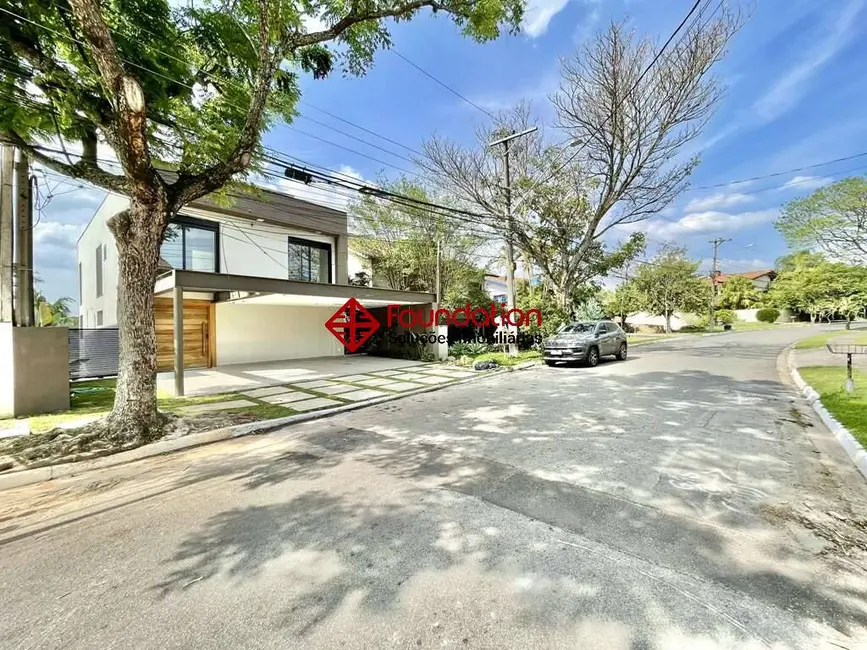 Casa de Condomínio com 4 quartos à venda e para alugar, 363m2 em São Paulo II, Cotia - SP - imagem 4 Foto 4 de Casa de Condomínio com 4 quartos à venda e para alugar, 363m2 em São Paulo II, Cotia - SP