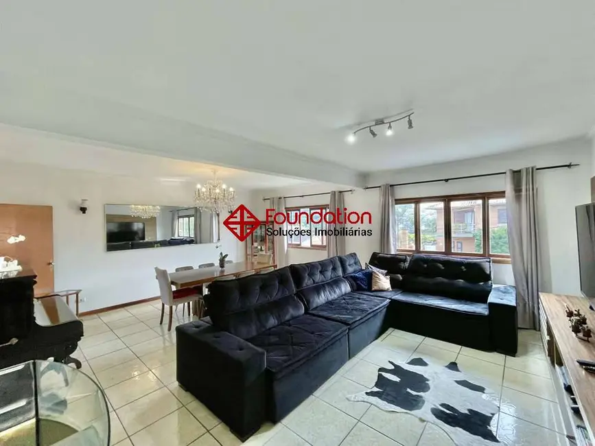 Casa de Condomínio com 4 quartos à venda, 320m2 em Jardim das Flores, Cotia - SP - imagem 8 Foto 8 de Casa de Condomínio com 4 quartos à venda, 320m2 em Jardim das Flores, Cotia - SP