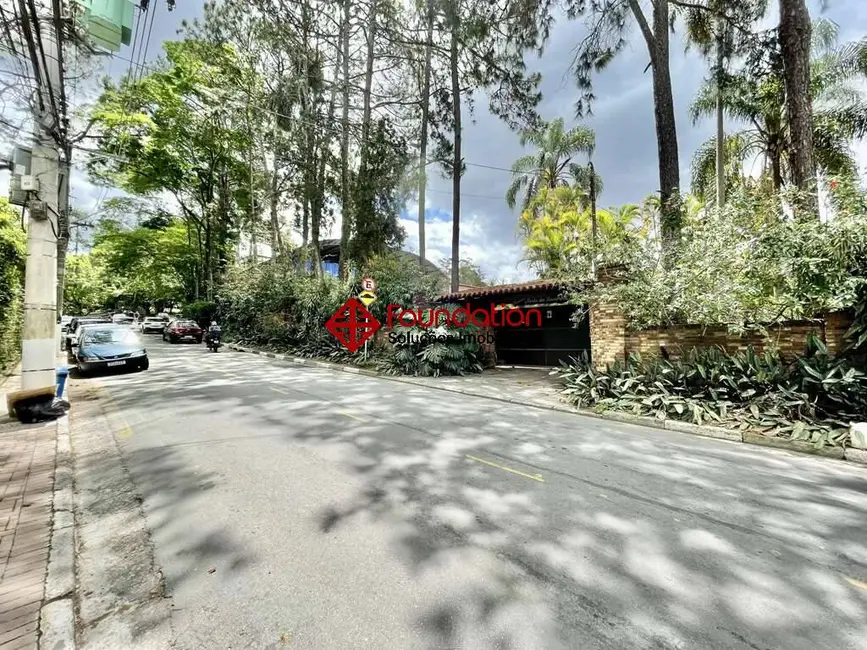 Casa com 5 quartos à venda e para alugar, 7088m2 em Vila Santo Antônio, Cotia - SP - imagem 8 Foto 8 de Casa com 5 quartos à venda e para alugar, 7088m2 em Vila Santo Antônio, Cotia - SP