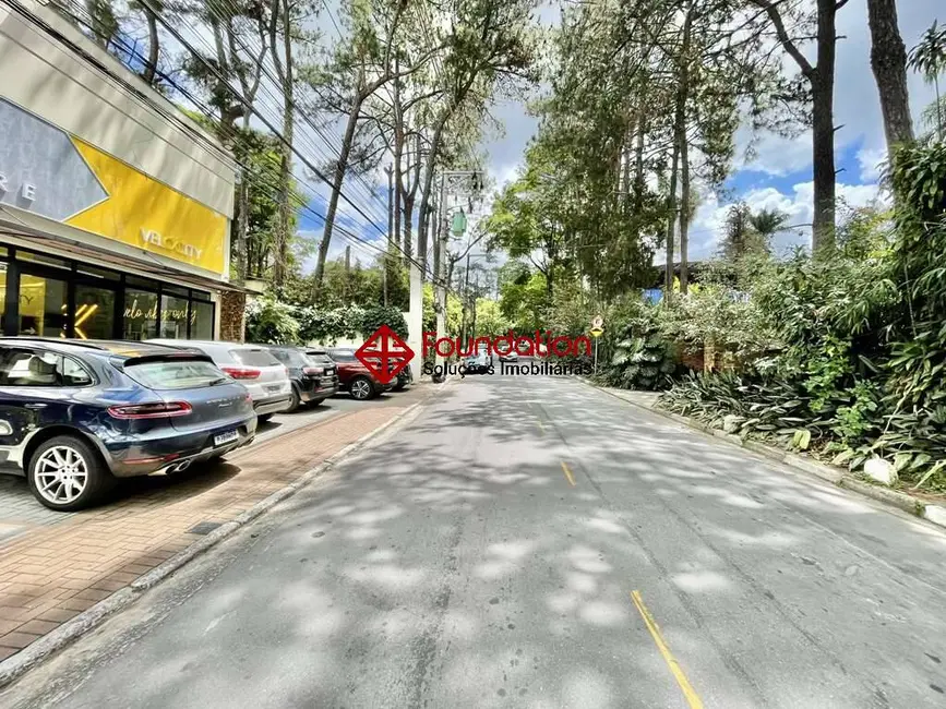 Casa com 5 quartos à venda e para alugar, 7088m2 em Vila Santo Antônio, Cotia - SP - imagem 9 Foto 9 de Casa com 5 quartos à venda e para alugar, 7088m2 em Vila Santo Antônio, Cotia - SP