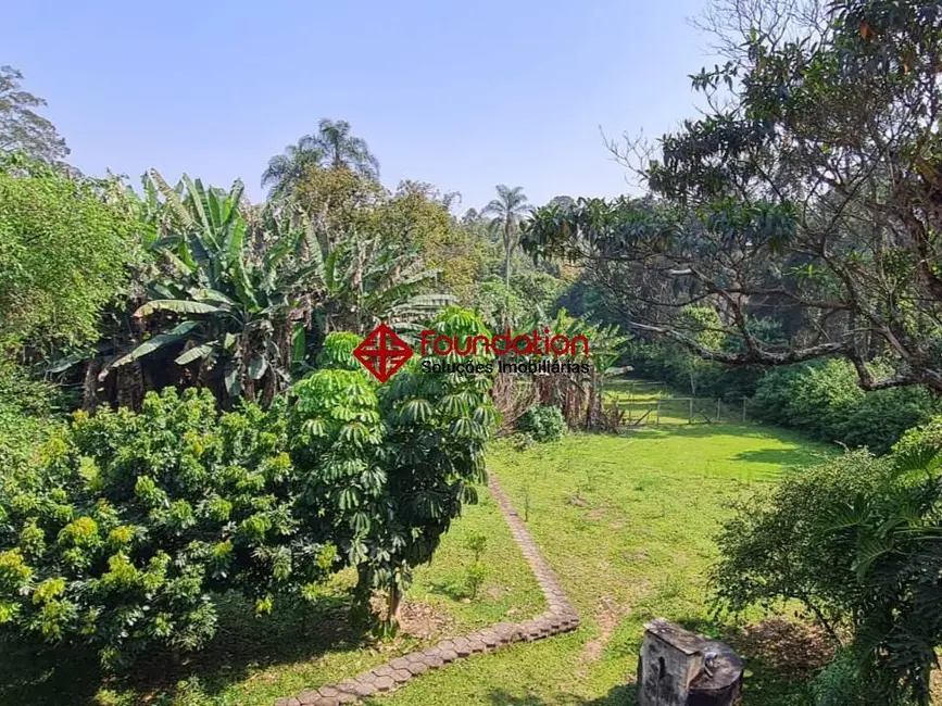 Casa com 5 quartos à venda e para alugar, 7088m2 em Vila Santo Antônio, Cotia - SP - imagem 2 Foto 2 de Casa com 5 quartos à venda e para alugar, 7088m2 em Vila Santo Antônio, Cotia - SP