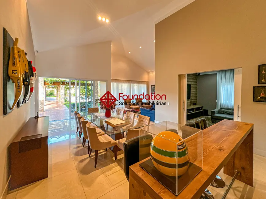 Casa de Condomínio com 4 quartos à venda, 1360m2 em Parque Dom Henrique, Cotia - SP - imagem 9 Foto 9 de Casa de Condomínio com 4 quartos à venda, 1360m2 em Parque Dom Henrique, Cotia - SP