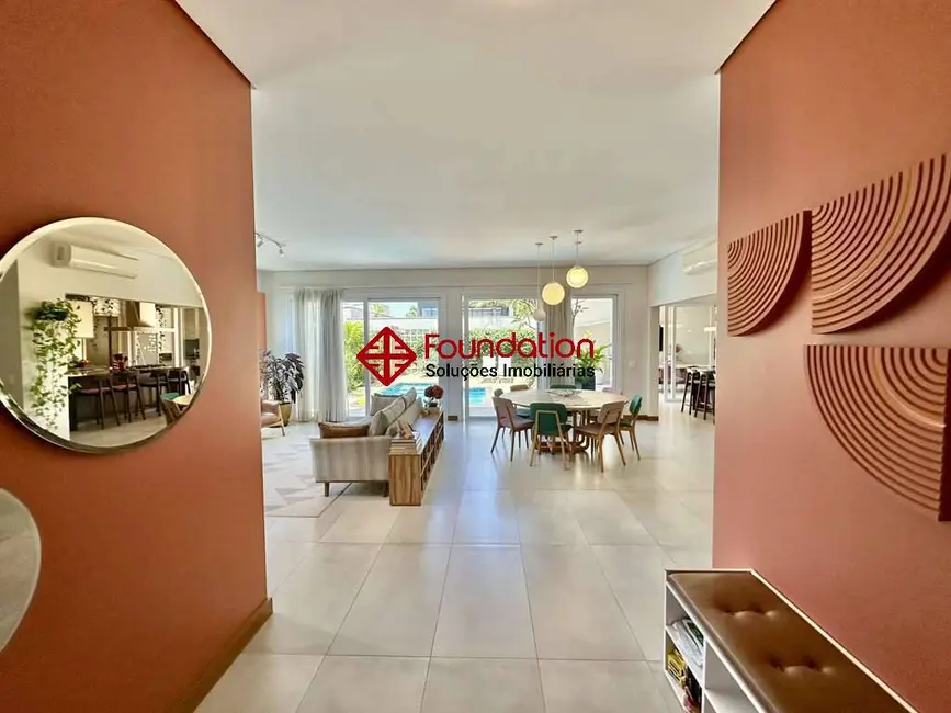 Casa de Condomínio com 4 quartos à venda, 525m2 em Granja Viana, Carapicuiba - SP - imagem 9 Foto 9 de Casa de Condomínio com 4 quartos à venda, 525m2 em Granja Viana, Carapicuiba - SP