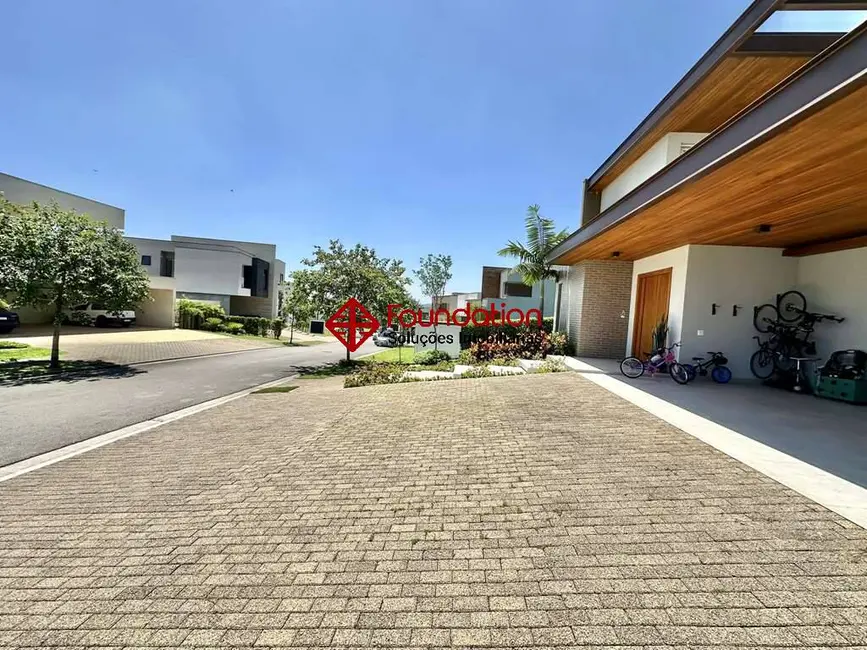 Casa de Condomínio com 4 quartos à venda, 525m2 em Granja Viana, Carapicuiba - SP - imagem 8 Foto 8 de Casa de Condomínio com 4 quartos à venda, 525m2 em Granja Viana, Carapicuiba - SP