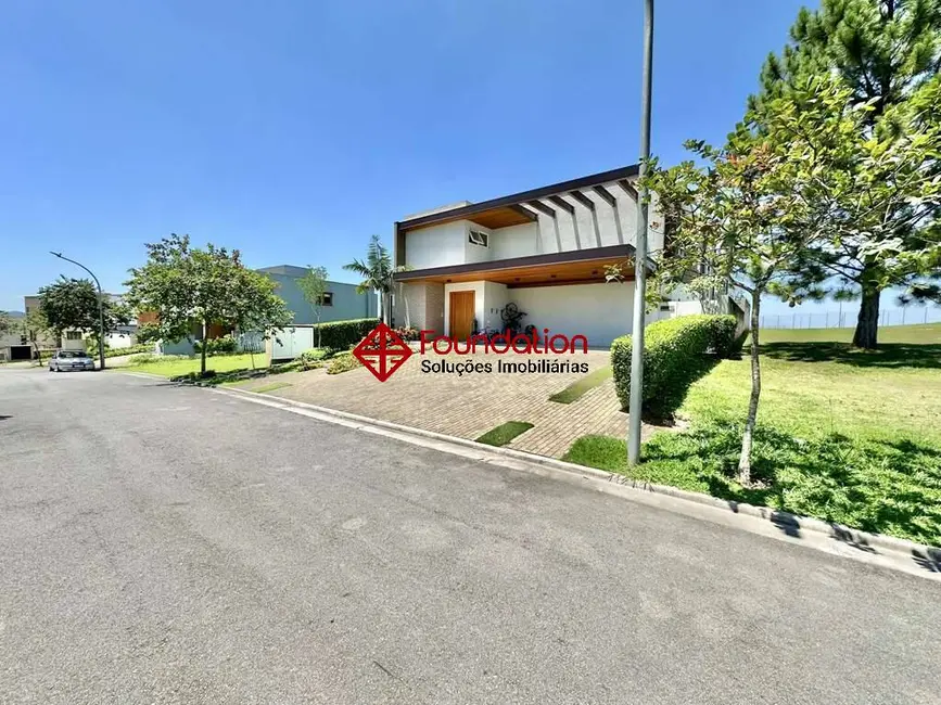 Casa de Condomínio com 4 quartos à venda, 525m2 em Granja Viana, Carapicuiba - SP - imagem 3 Foto 3 de Casa de Condomínio com 4 quartos à venda, 525m2 em Granja Viana, Carapicuiba - SP