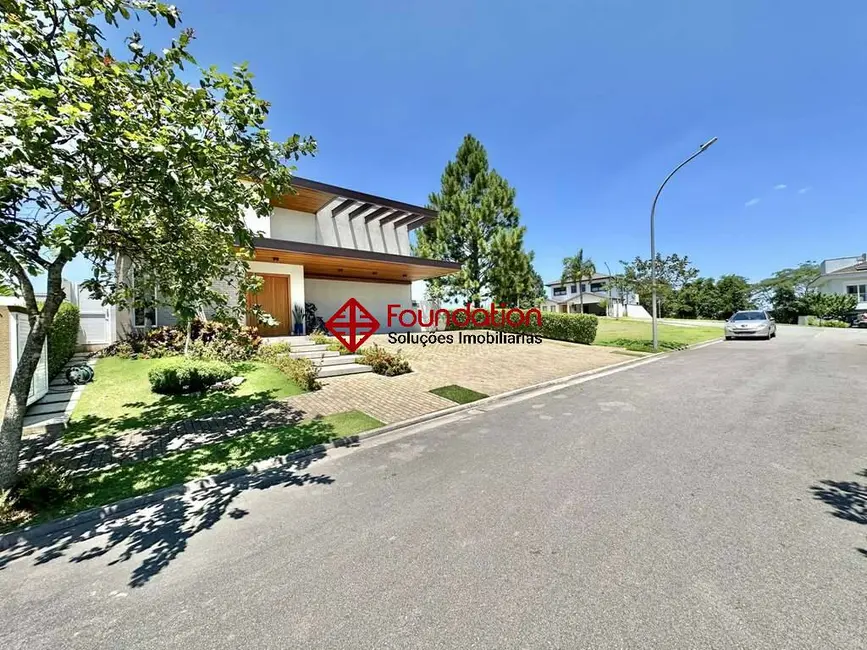 Casa de Condomínio com 4 quartos à venda, 525m2 em Granja Viana, Carapicuiba - SP - imagem 5 Foto 5 de Casa de Condomínio com 4 quartos à venda, 525m2 em Granja Viana, Carapicuiba - SP
