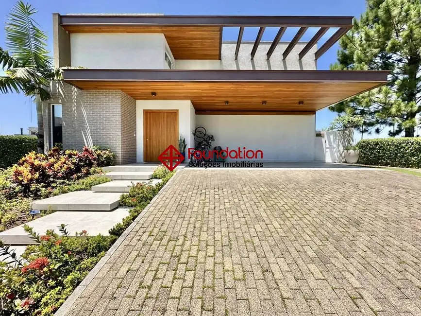 Foto 1 de Casa de Condomínio com 4 quartos à venda, 525m2 em Granja Viana, Carapicuiba - SP