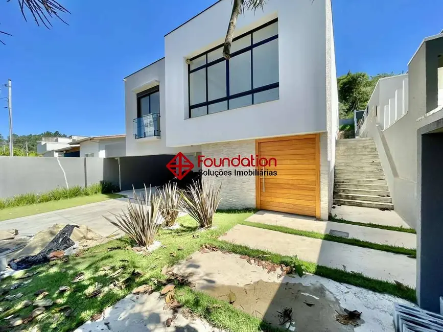 Casa de Condomínio com 3 quartos à venda, 501m2 em Cotia - SP - imagem 1 Foto 1 de Casa de Condomínio com 3 quartos à venda, 501m2 em Cotia - SP