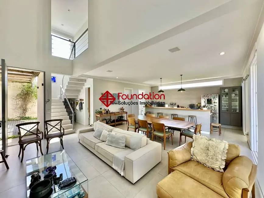 Foto 6 de Casa de Condomínio com 4 quartos à venda, 624m2 em Jandira - SP