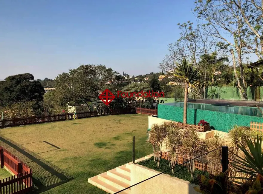 Foto 3 de Casa com 4 quartos para alugar, 1500m2 em Nova Fazendinha, Carapicuiba - SP