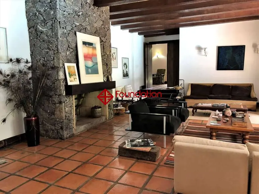 Casa de Condomínio com 3 quartos à venda e para alugar, 2385m2 em Chácara São João, Carapicuiba - SP - imagem 5 Foto 5 de Casa de Condomínio com 3 quartos à venda e para alugar, 2385m2 em Chácara São João, Carapicuiba - SP