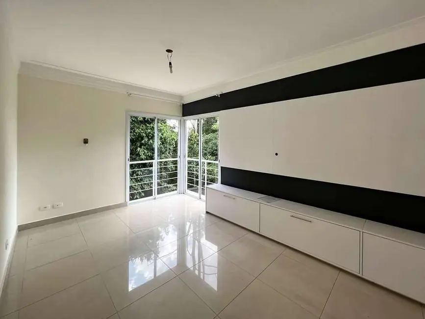 Foto 6 de Casa de Condomínio com 4 quartos à venda e para alugar em Carapicuiba - SP